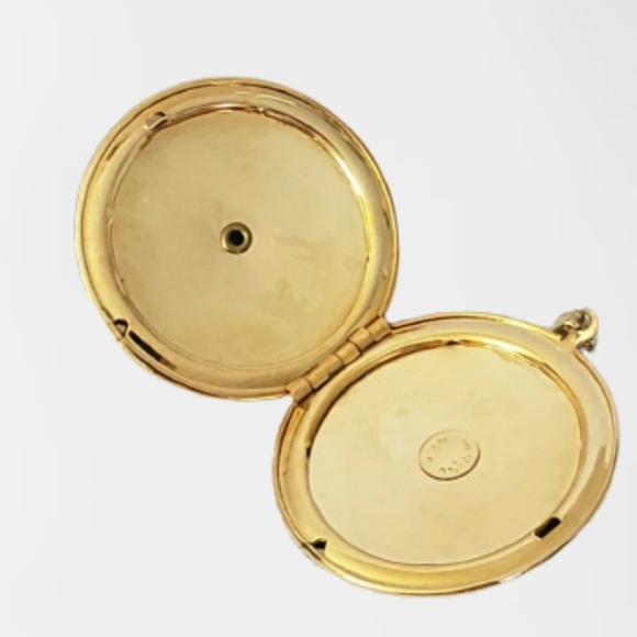 Cute Locket Pendant Gold Tone No Chain - Picture 2 of 6